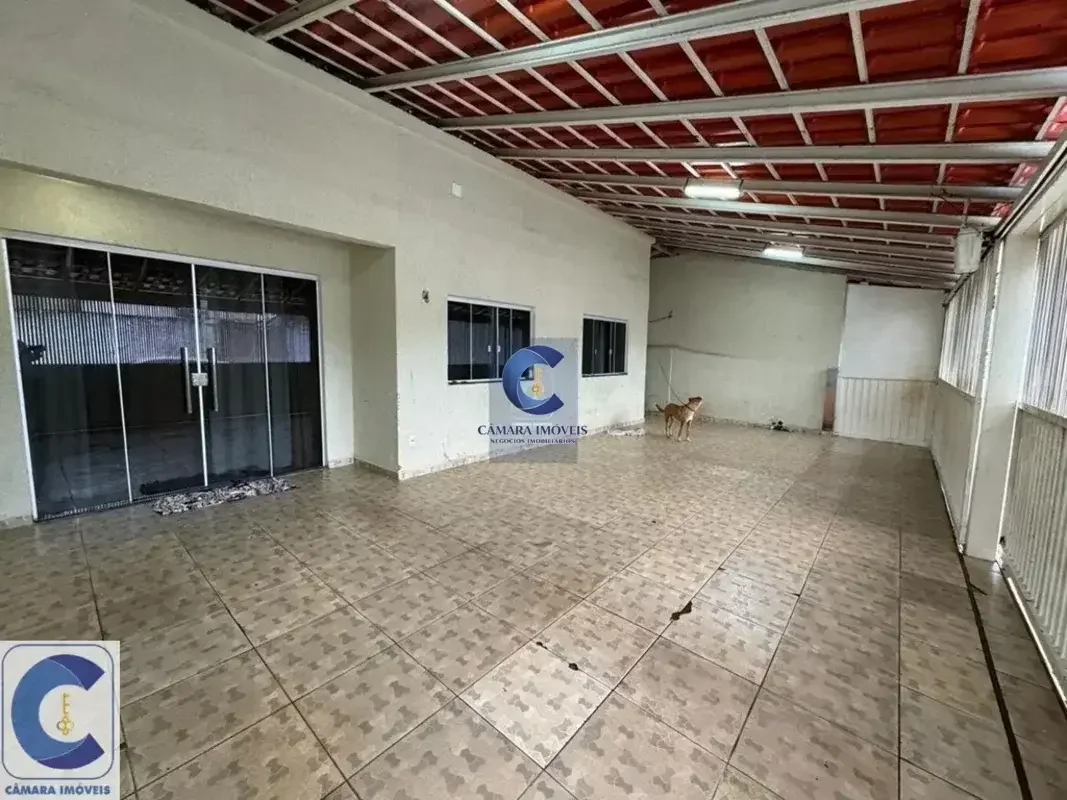 Casa em Ceilândia Sul. Área útil de aproximadamente 230m² e área do terreno de a...