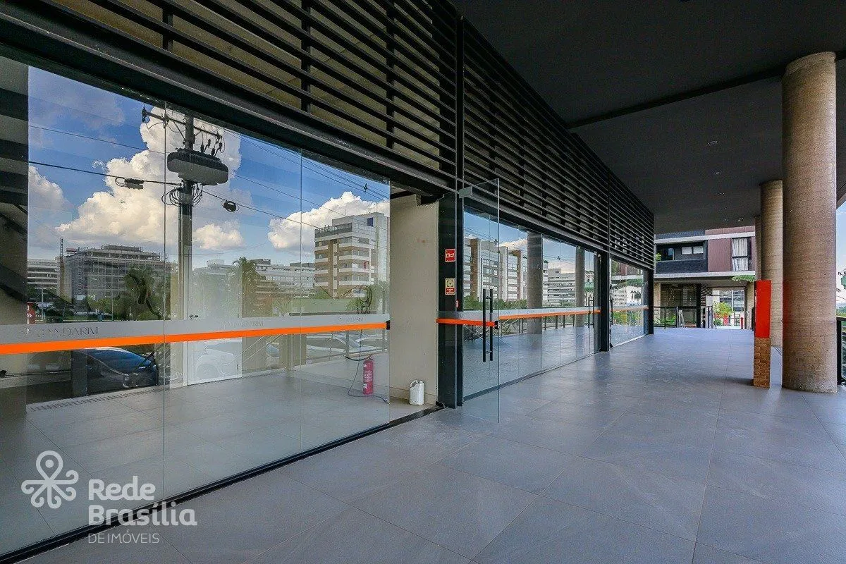 Loja com mezanino e exaustor para locação no Mandarim by Villas Boas - Noroeste....