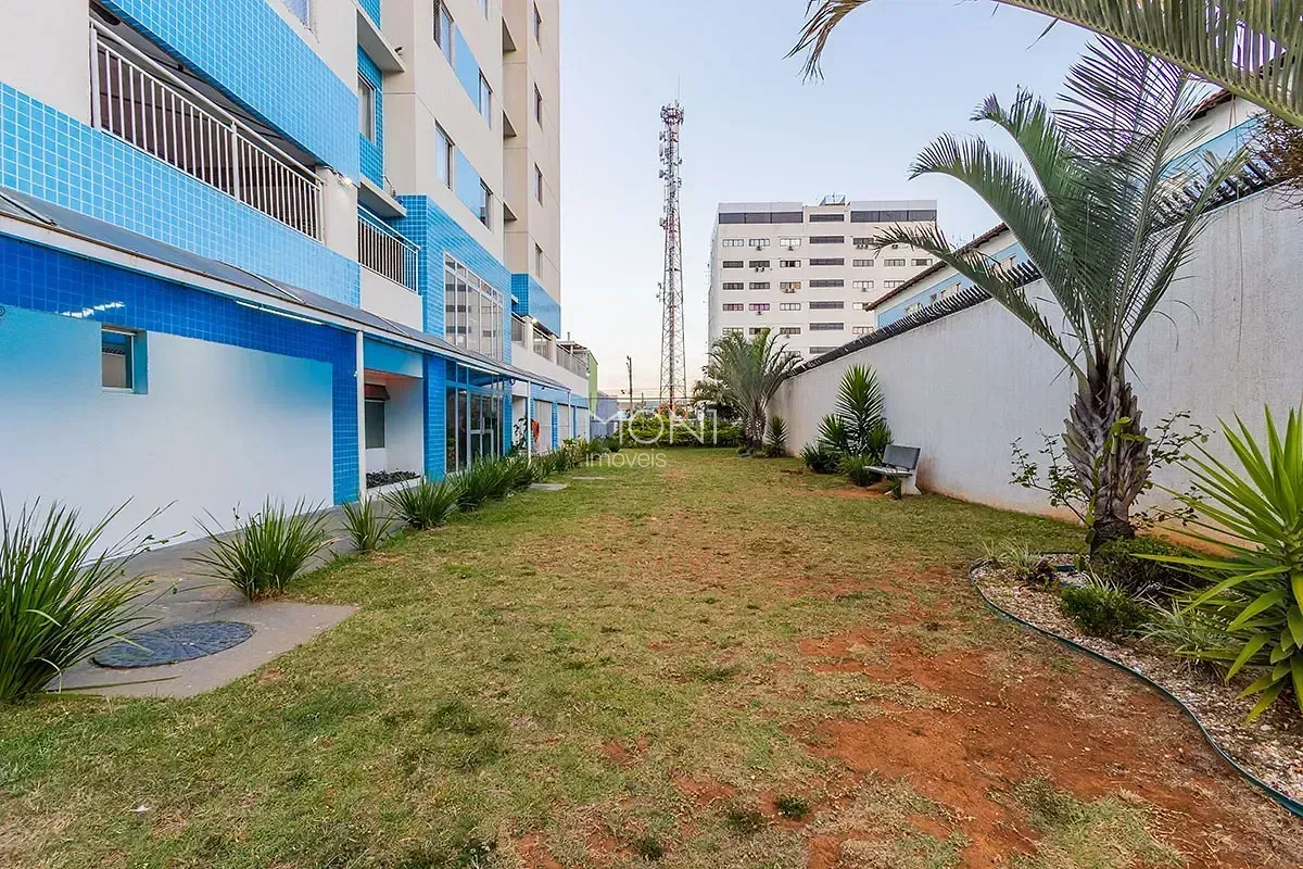 Localização: QR 110 Conjunto Conjunto 2Região com fácil acesso às principais via...