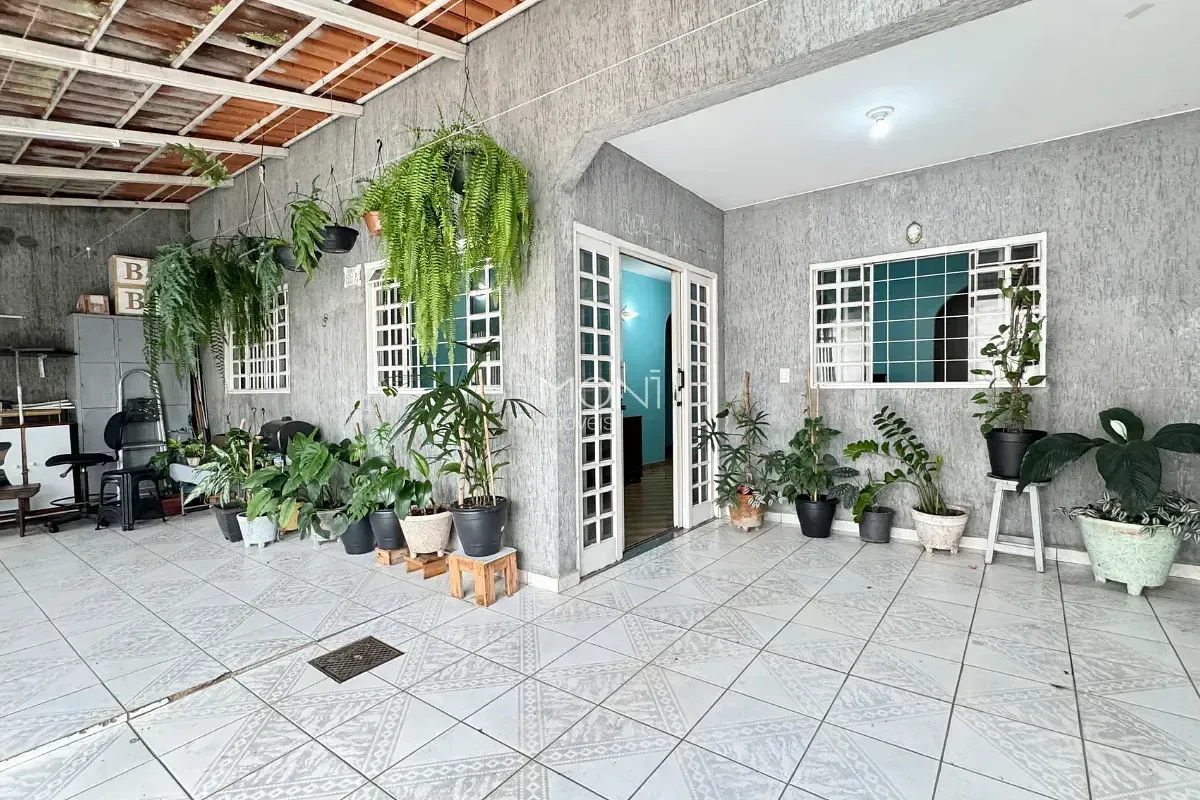 Casa 03 quartos CandangolândiaLocalização: CandangolândiaLocalizada na Candangol...