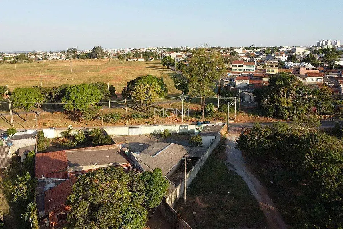 Terreno no Condomínio JK - ArniqueirasLocalização:Próximo ao parque ecológico Ar...