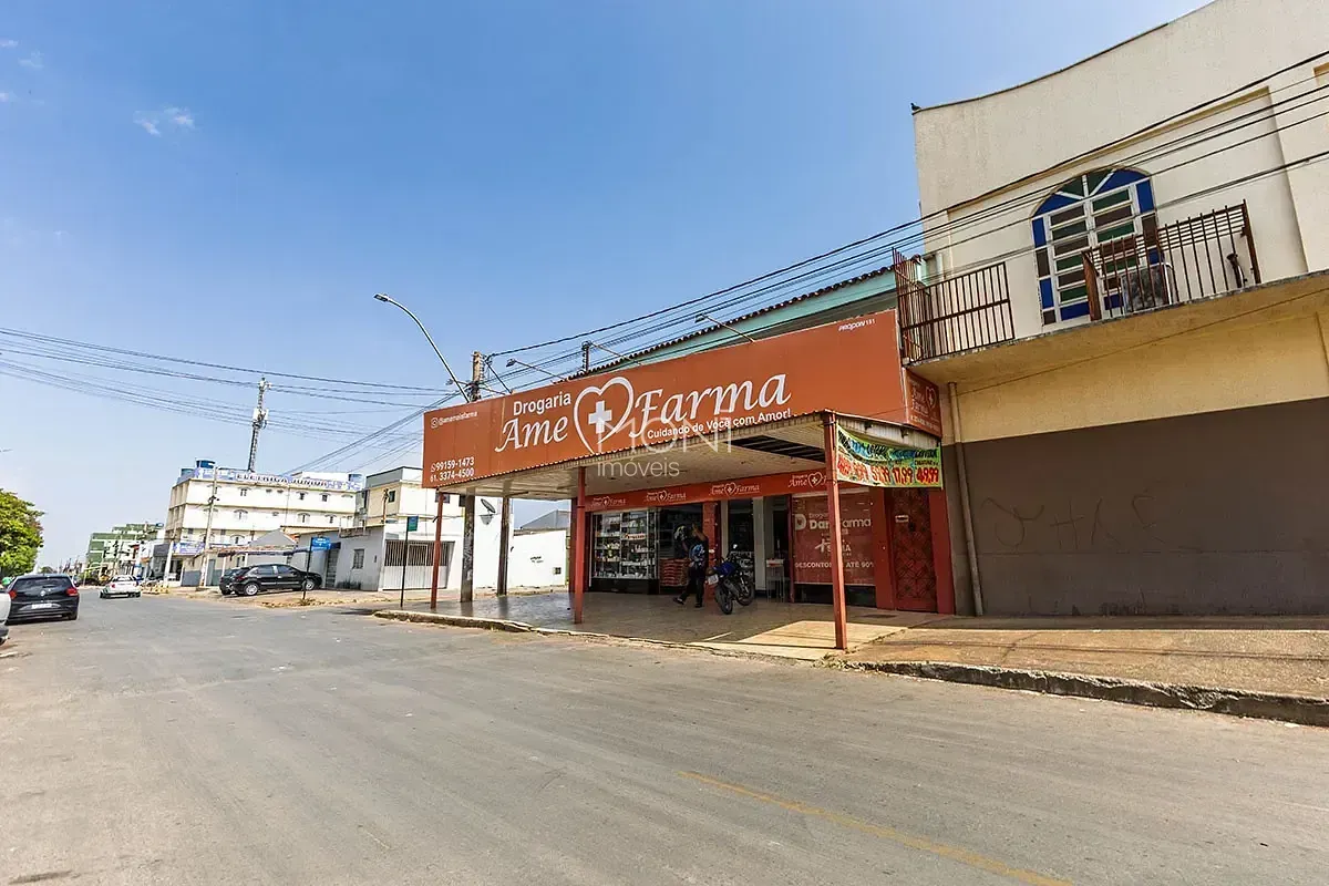 Casa com 4 Quartos na QNN 09 - Ceilândia Localização:Localizada na QNN 09, a pro...