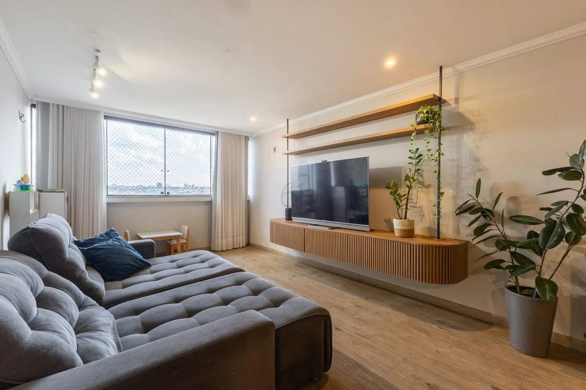RESIDENCIAL PAU BRASIL | QUADRA 203 | 127 M² | 3 QUARTOS | REFORMADO | ANDAR ALT...