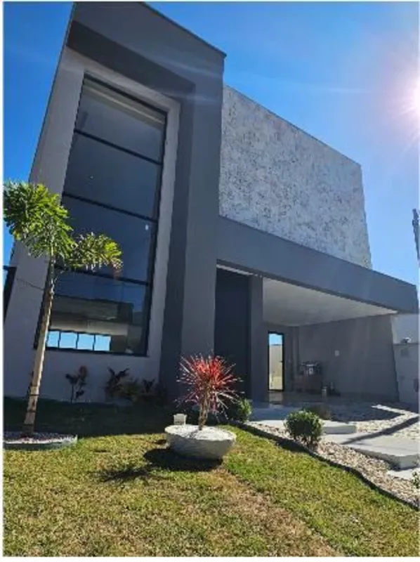 Terreno de 300 metros Construção com 195 metros Sobrado04 quartos com 03 suítes,...