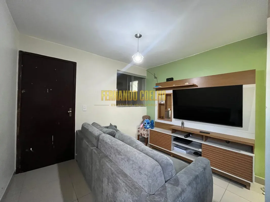 Lindo apartamento à venda na DF-425, com armários planejados, acabamento em porc...