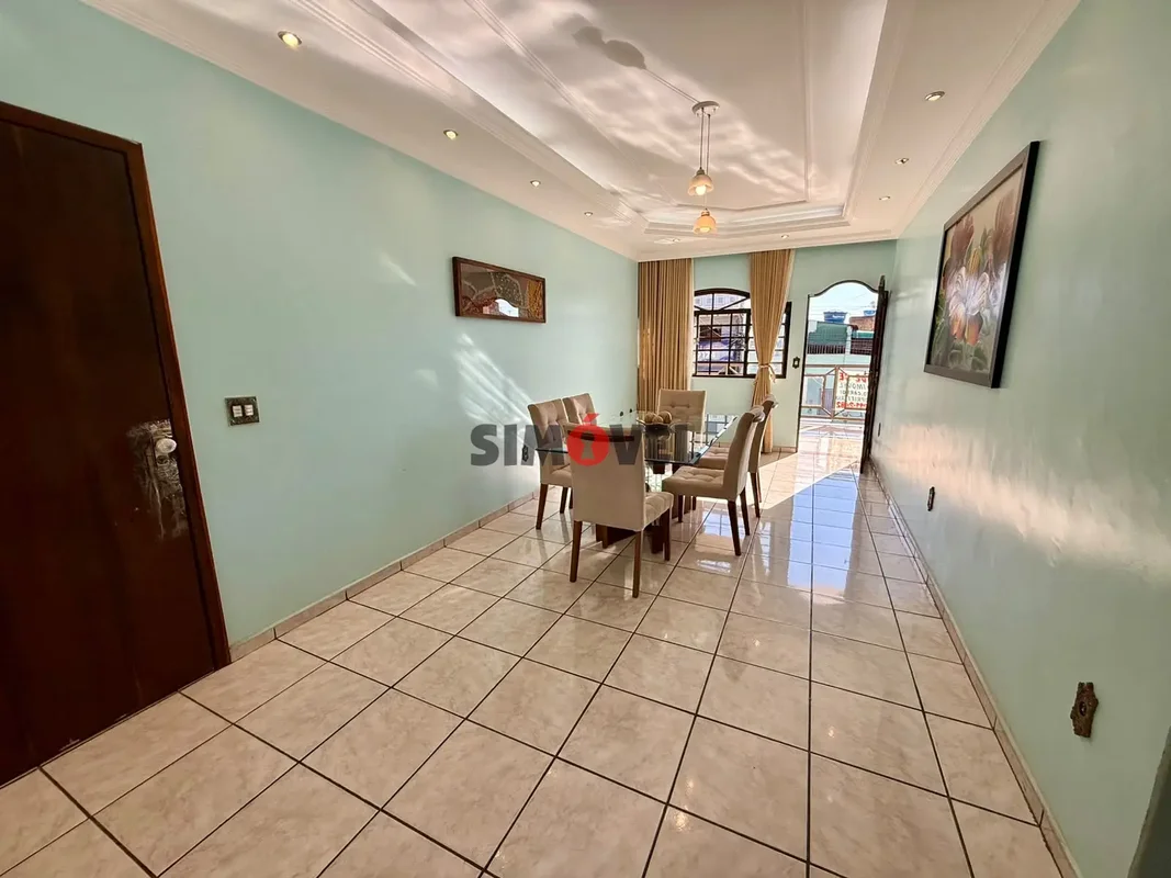 400m², 2 pavimentos, 3 quartos, 2 suítes, varanda, QSF 16 - R$: 1.100.000 - Não ...