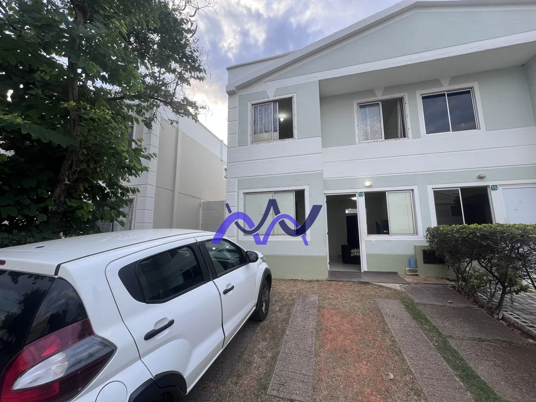 EXCELENTE OPORTUNIDADECASA COM ALTA POSSIBILIDADE DE VALORIZAÇÃO-PISO PORCELANAT...