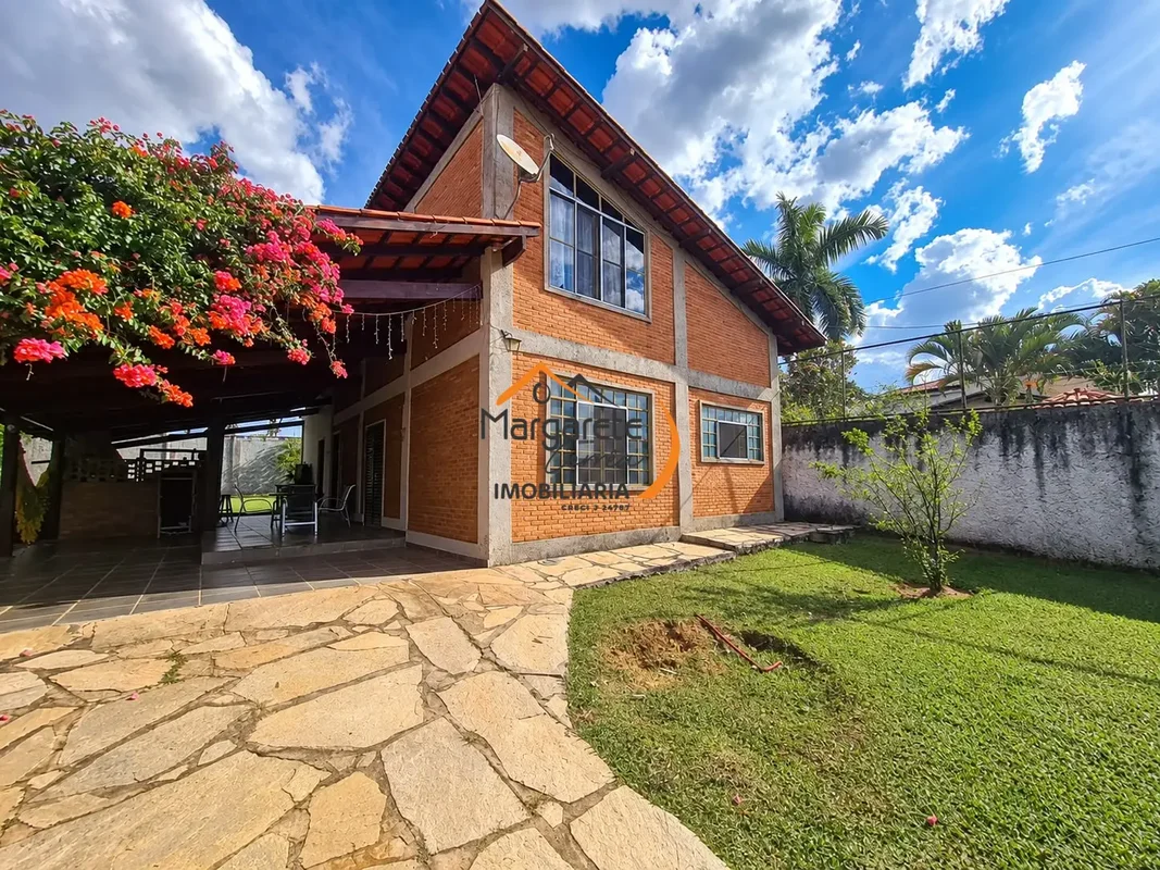 Imobiliária Margarete Corrêa Vende casa no Condomínio Vivendas Campestre.*POSSIB...