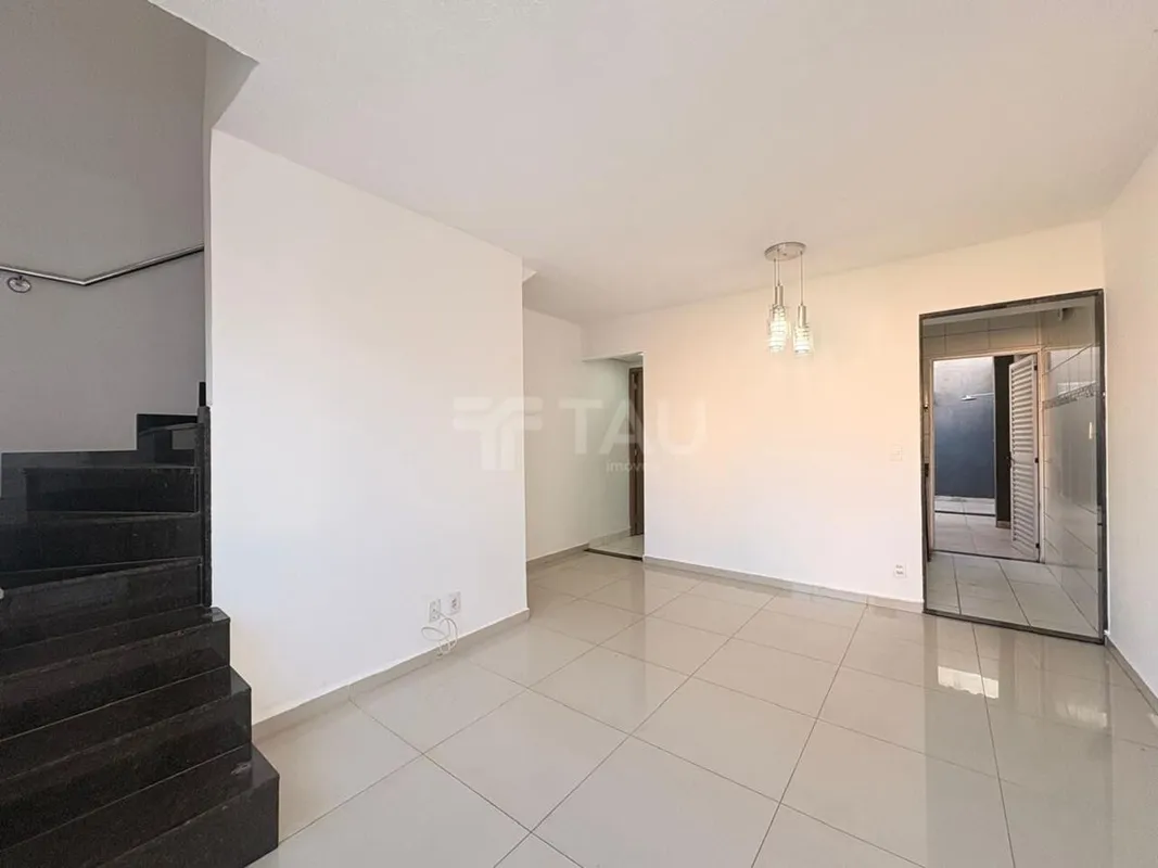 CASA À VENDA | QC 15 - JARDINS MANGUEIRALConforto, praticidade e qualidade de vi...