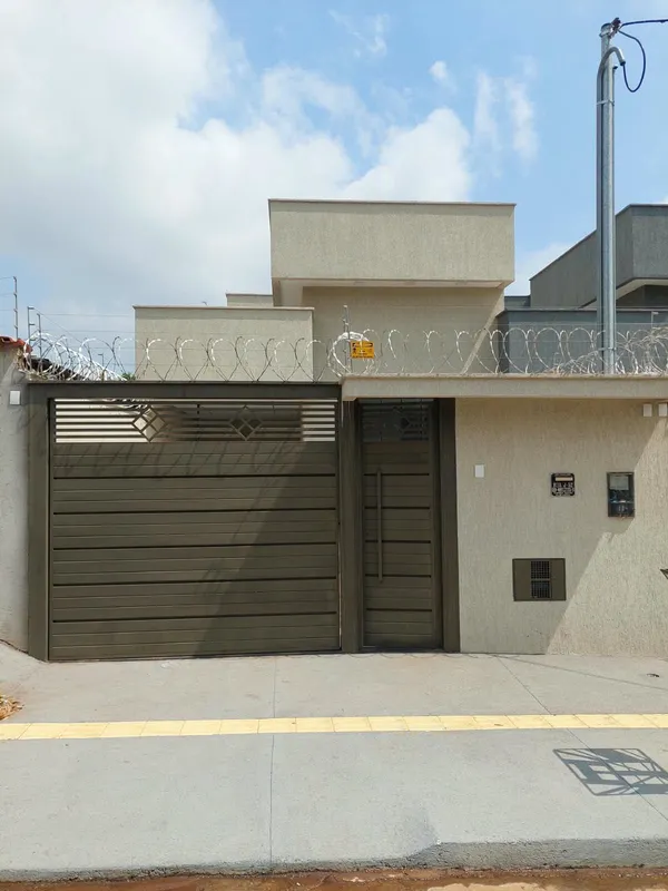 Casa Térrea no Mansões ParaísoUma casa completa, moderna e pronta para você vive...
