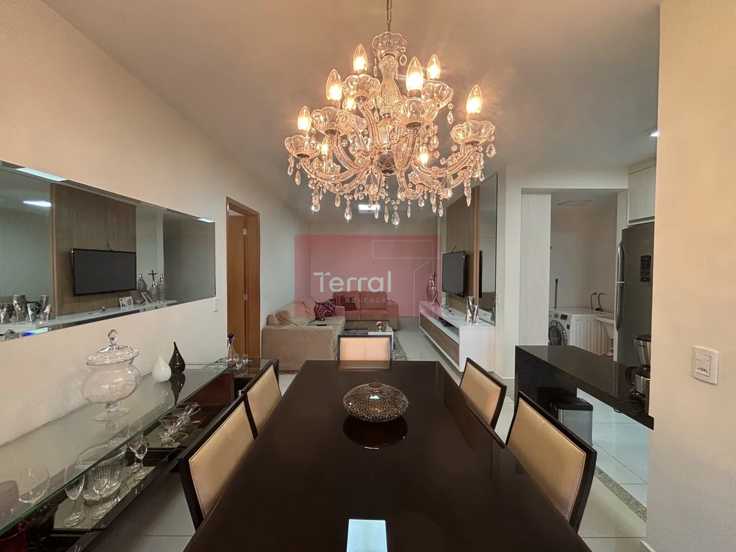 Apartamento três suítes no Setor Aeroporto. Varanda gourmet, churrasqueira, vaga...