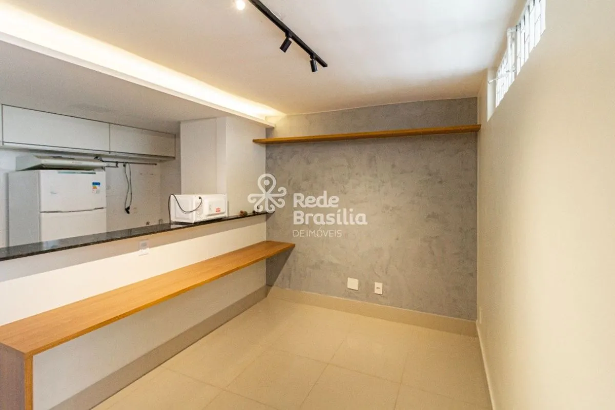 SCLN 305 - Kitnet / Loft semi mobiliado - Asa Norte - DFImagine viver em um espa...
