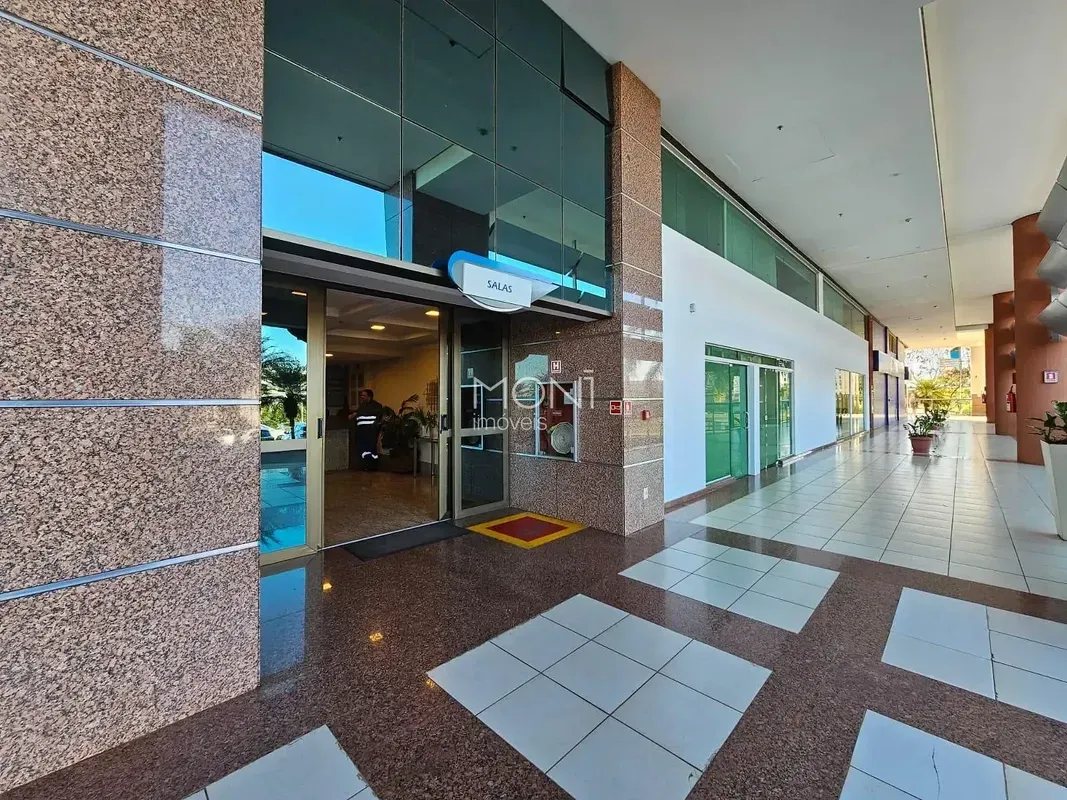Sala Comercial com Banheiro - Deck Norte - Lago Norte - SHIN CA 01 Localização: ...