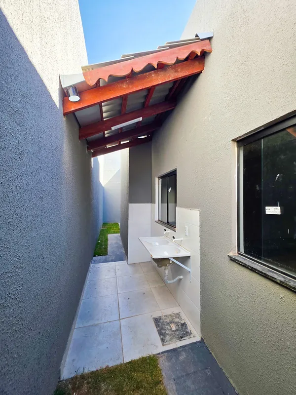 Casa com 3 quartos, sendo 1 suíte, garagem coberta e excelente aproveitamento do...