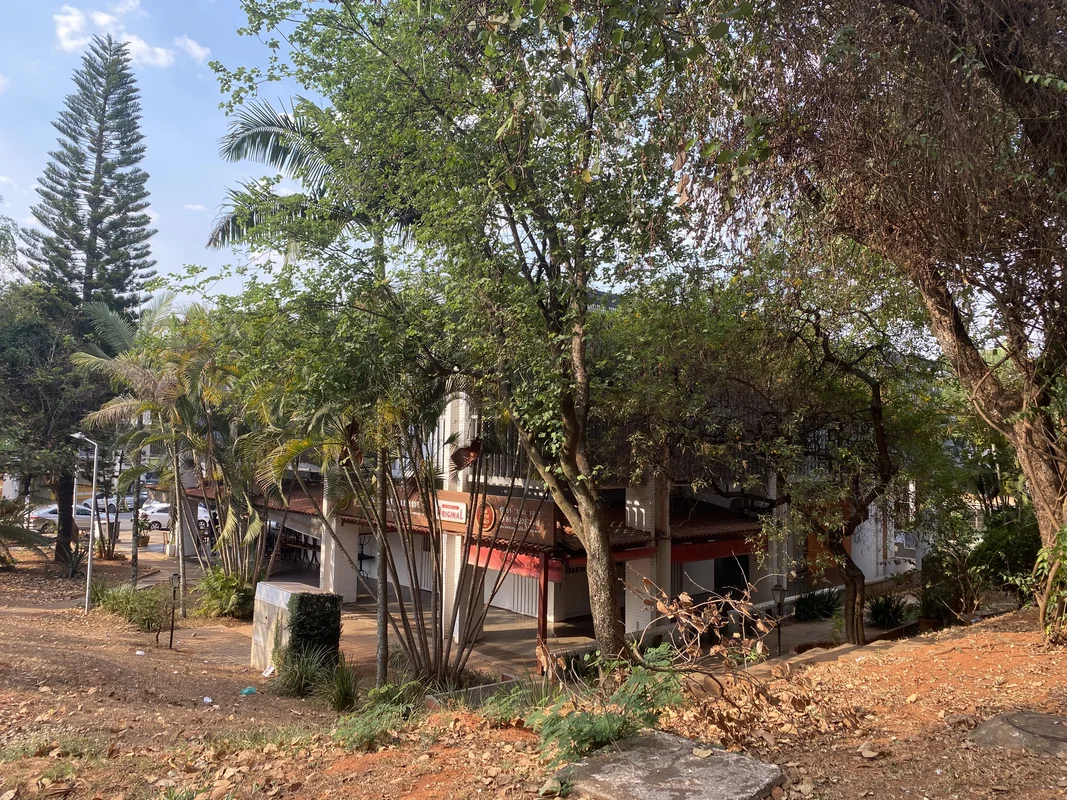 Conquiste um espaço compacto e funcional na vibrante Asa Norte de Brasília, na C...