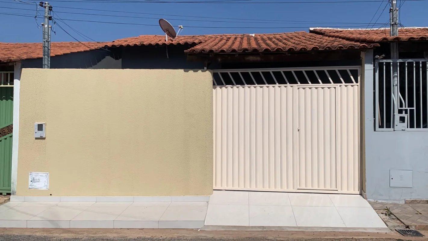 CASA À VENDA | ACEITA FINANCIAMENTO | R$ 185 MILCondomínio Residencial Valença I...