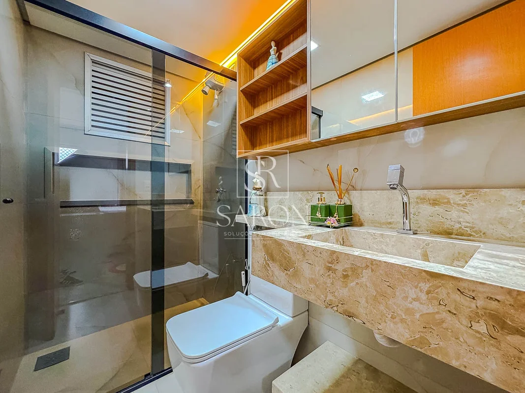 Descubra um apartamento acolhedor e bem localizado na Quadra 102 Conjunto 2, SAM...