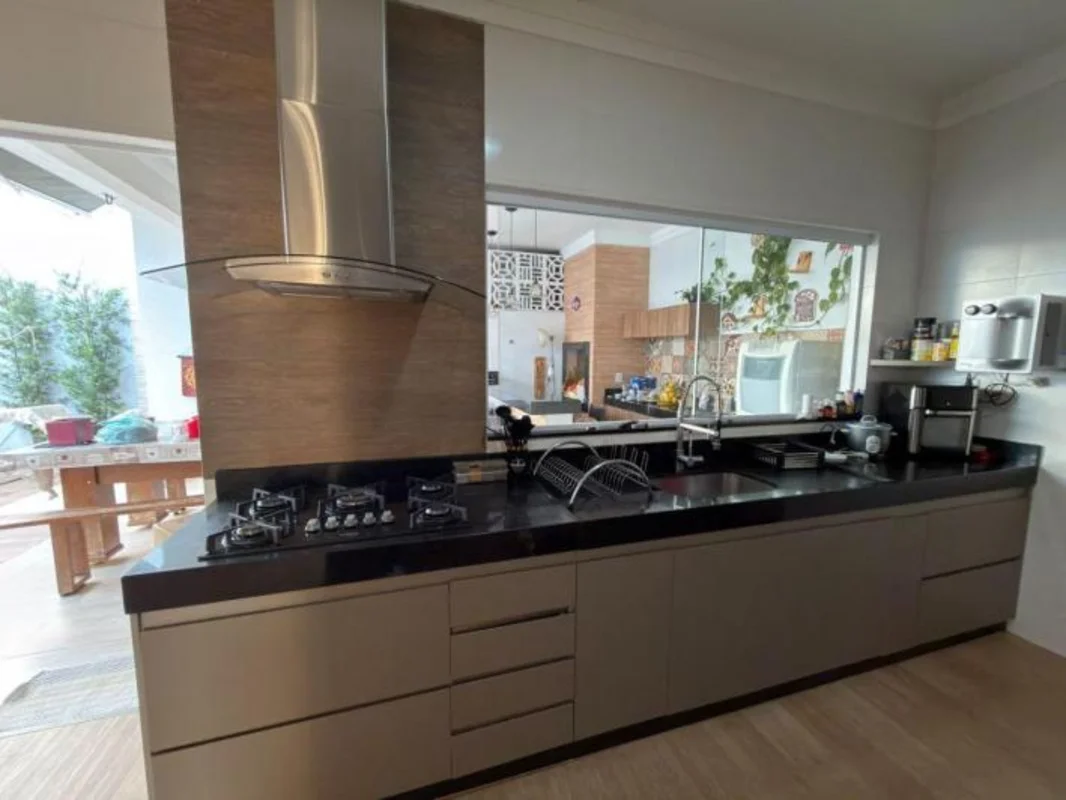 Casa nova, moderna, ampla e aconchegante!Um imóvel pensado para proporcionar con...