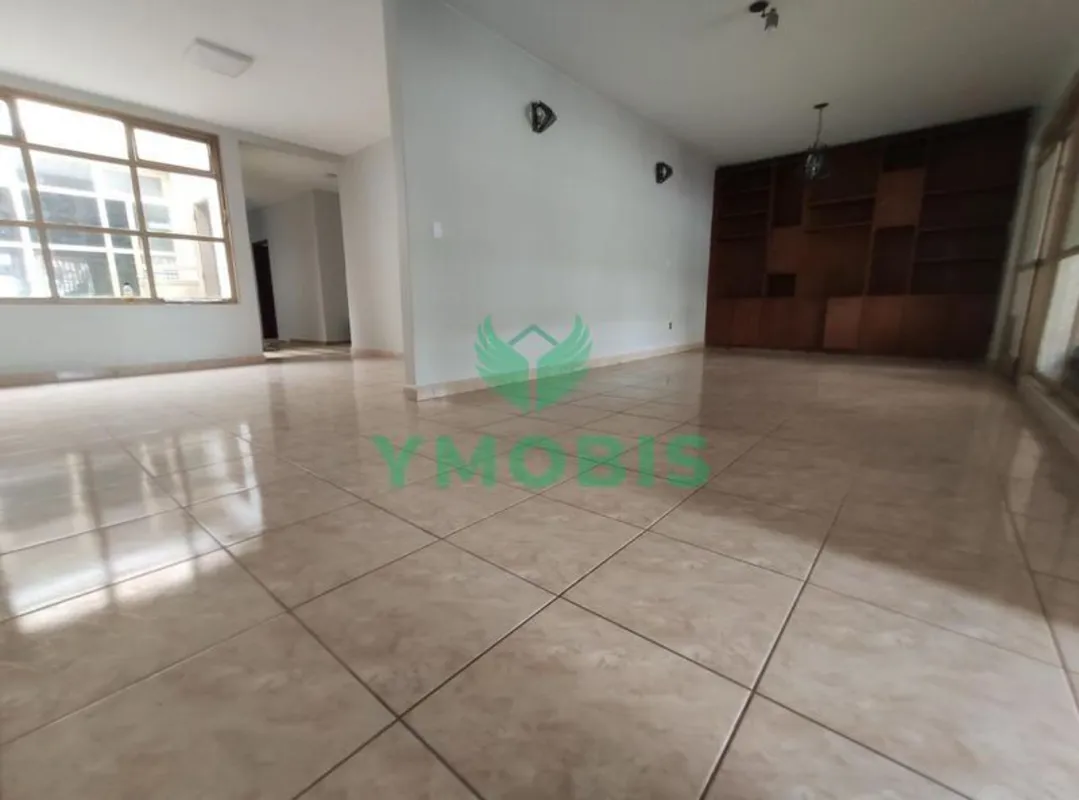 # CASA AMPLA NA QNF – TAGUATINGA NORTE | 350m² | 5 QUARTOS | 2 SUÍTES | ESCRITUR...