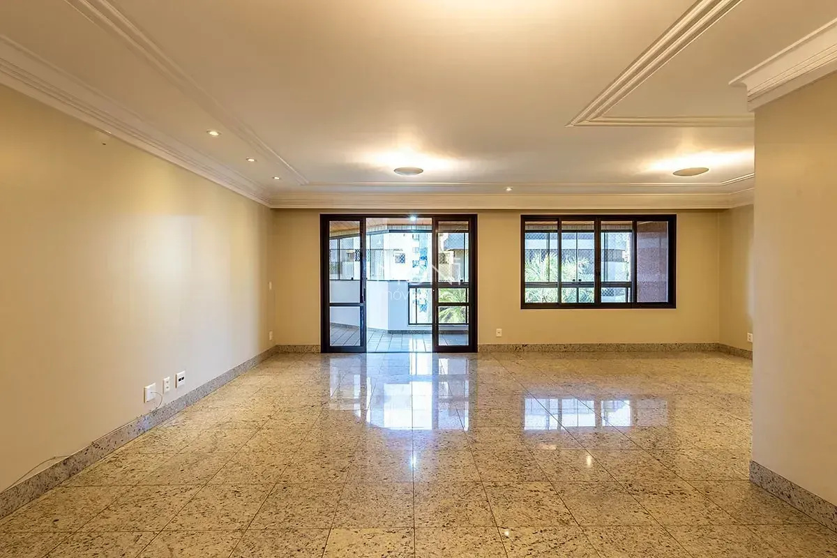 APARTAMENTO 4 QUARTOS VARANDA VISTA LIVRE AMPLA PLANTAApartamento amplo e muito ...