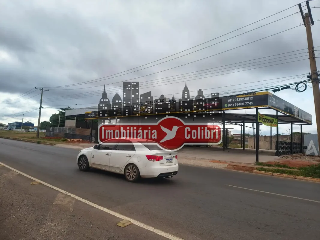 GALPÃO NA MELHOR LOCALIZAÇÃO DE SAMAMBAIA SUL DE FRENTE PARA A ESTAÇÃO DO METRÔE...