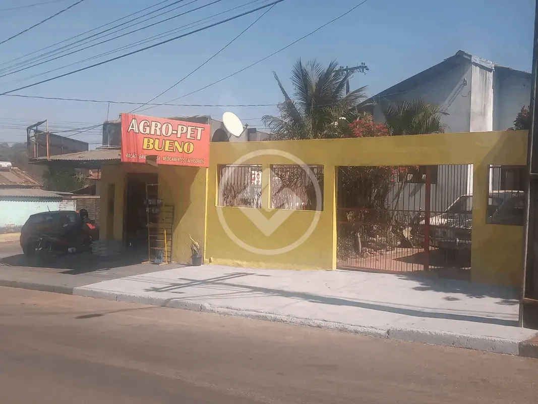 CASA SETOR BUENA VISTA 1 - 2 QUARTOS SENDO 1 SUÃTERegiÃ£o Oeste de GoiÃ¢nia , e...