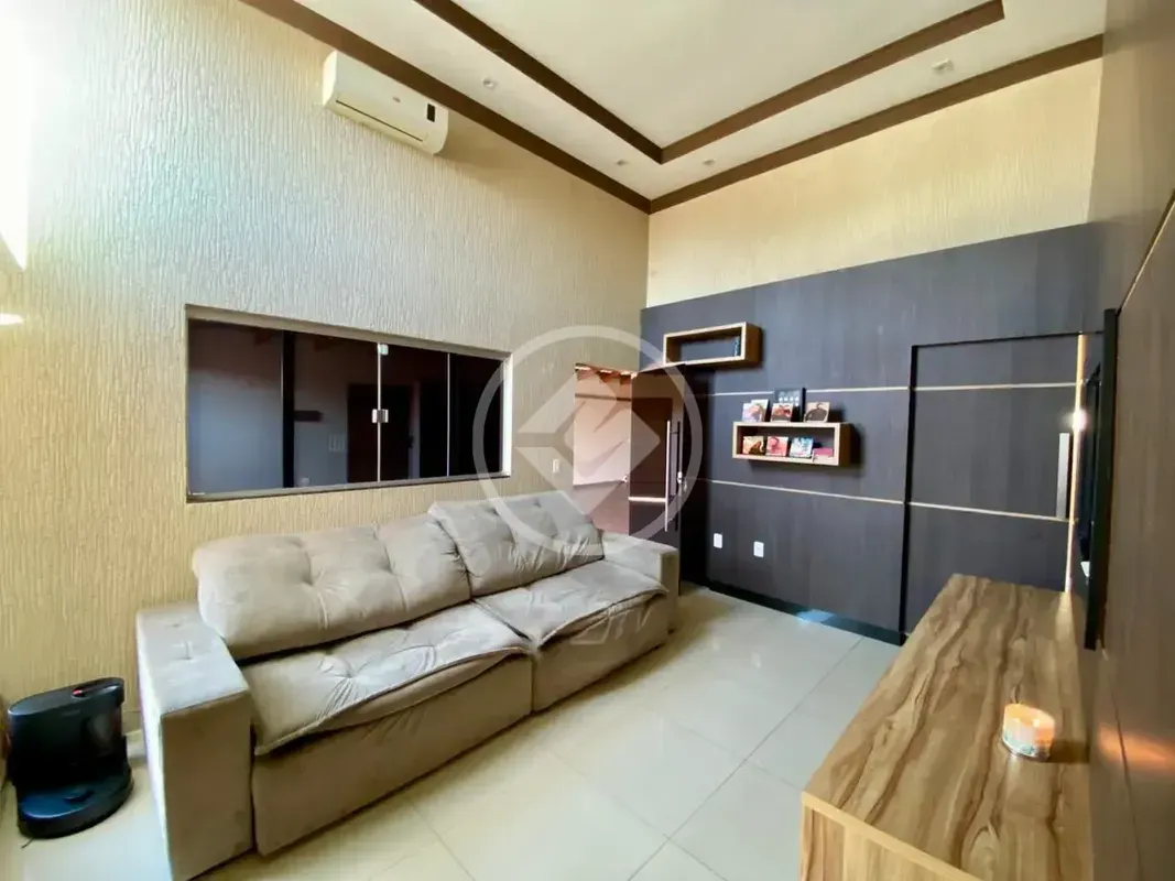 Casa Ã  venda em GoiÃ¢nia, no Residencial CanadÃ¡.Totalmente mobiliada, equipada...
