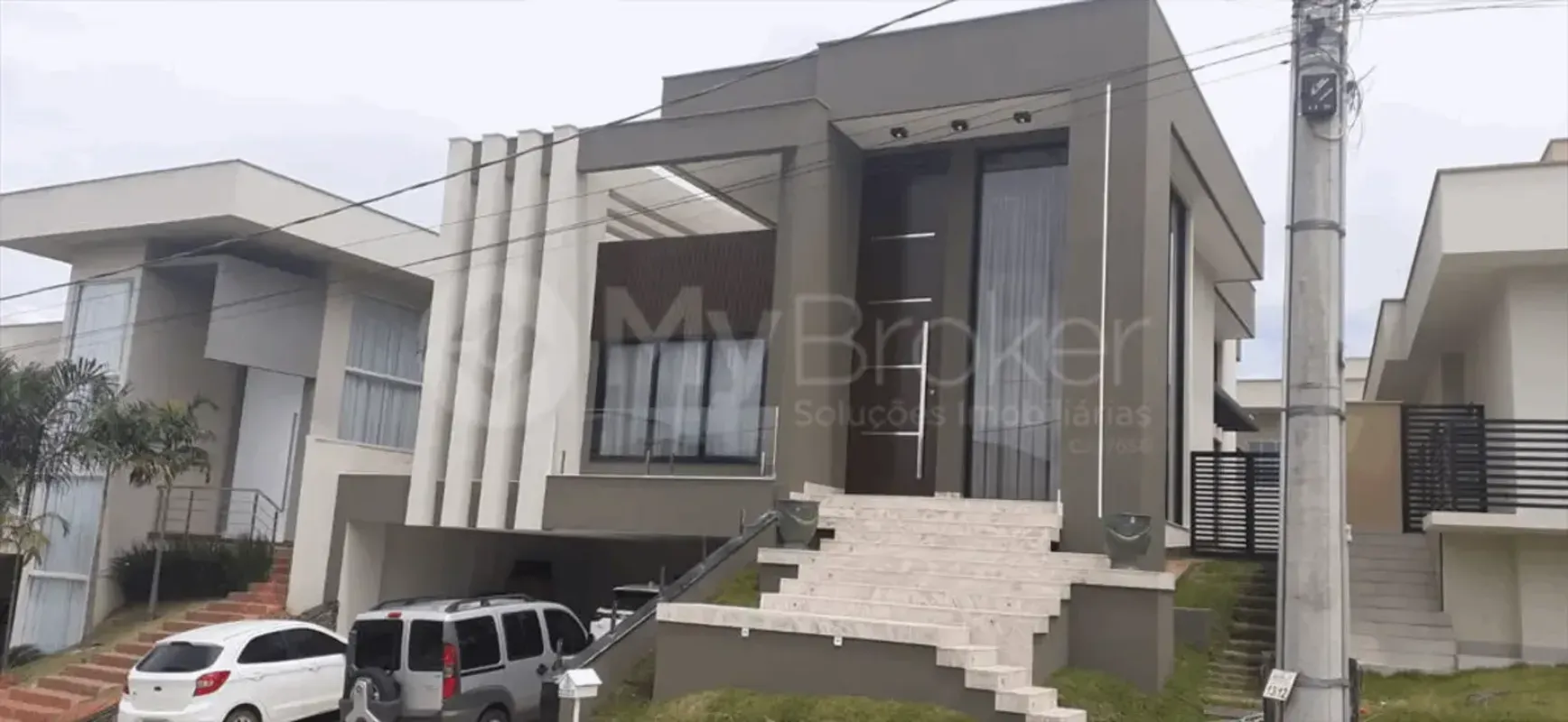 EXCELENTE CASA TÃ?RREA 4 QUARTOS SENDO 4 SUÃTES NO CONDOMÃNIO DO LAGO ÃREA DO...