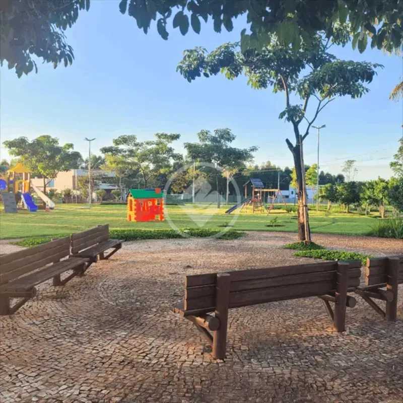 CASA TÃ?RREA EM FASE DE ACABAMENTO EM CONDOMÃNIO FECHADO/SENADOR CANEDO A 5 MIN...