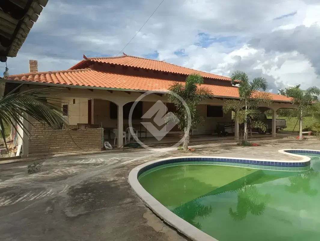 ChÃ¡cara Ã  venda em GuapÃ³, na Zona Rural. Com terreno de 3.000 mÂ², esta propr...