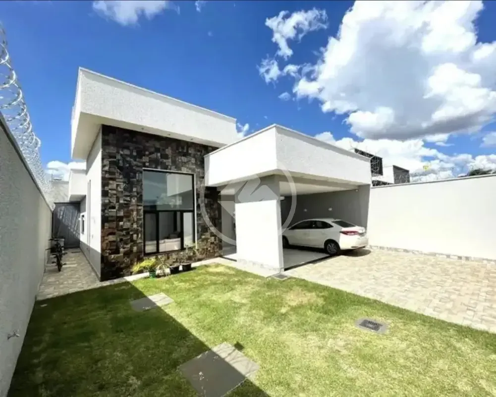 Casa de 177 mÂ² no Setor TrÃªs Marias, GoiÃ¢nia: 3 quartos, living amplo e 1 vag...