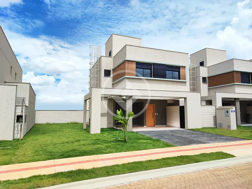 Sobrado Jardins Marselha- 4 Quartos, sendo 3 suÃ­tes plenas- 302m2 de terreno- 1...