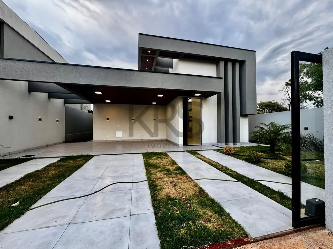 Viver bem é ter uma casa que acompanha o seu estilo de vida.Casa Alto Padrão | P...