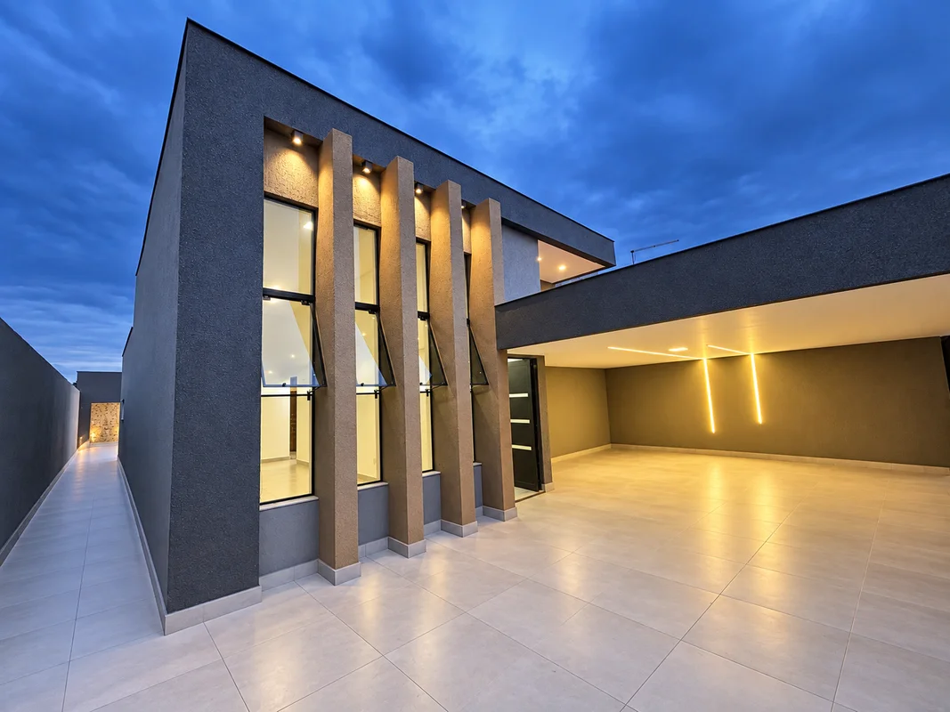 *CASA MODERNA NA QND 49 | 3 SUÍTES | LOTE DE 420 M² | ESPAÇO GOURMET | TAGUATING...