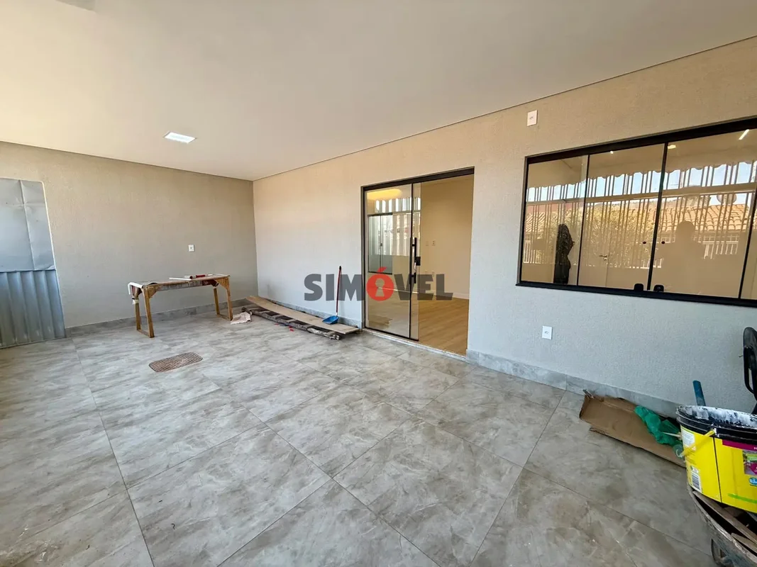 150m², casa reformada, 2 quartos, DCE, 2 vagas, QR 207 - R$ 500.000 - Não Financ...