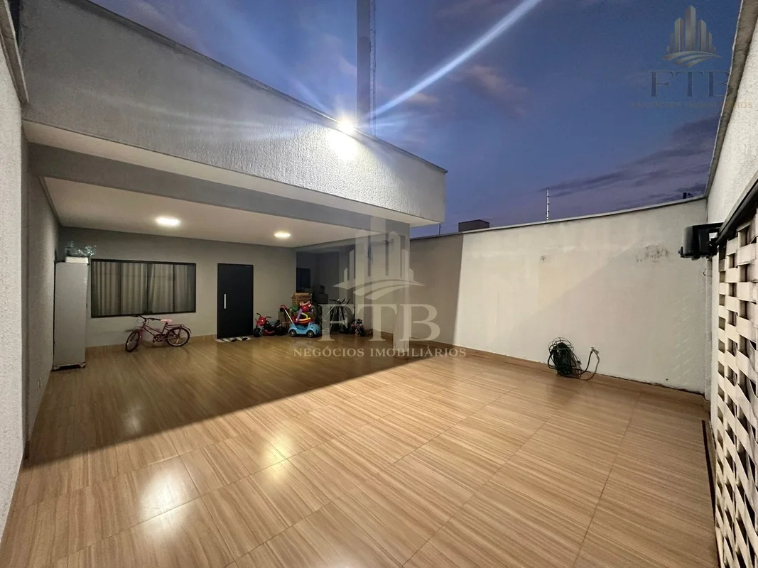 CASA À VENDA NO SETOR JARDIM ATLÂNTICOCasa completa, bem distribuída e com excel...