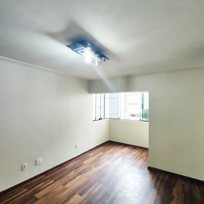 *Apartamento de 3 Quartos com Suíte | QI 23 – Guará II*Excelente apartamento loc...