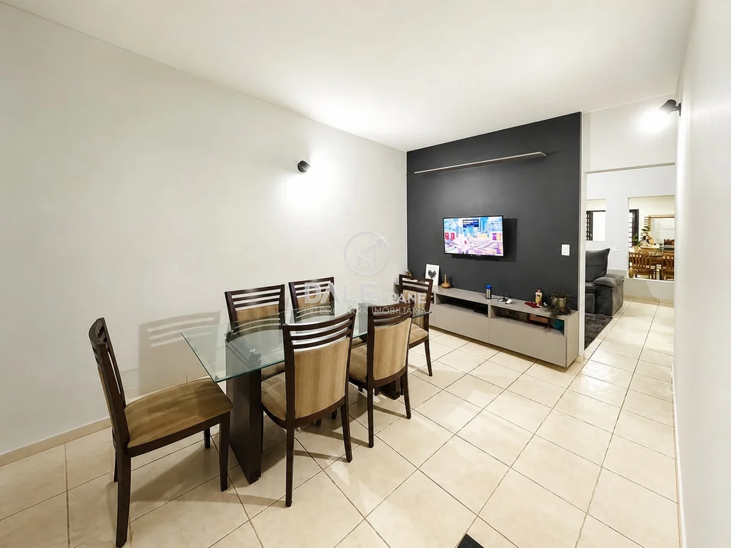 DALEPRANE IMÓVEIS VENDE COM EXCLUSIVIDADE EXCELENTE CASA NO GAMA LESTE!Casa com ...