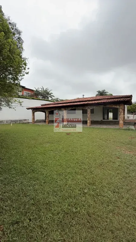 Casa para locação, 220m2, fora área de varanda e garagem2 salas, estar e jantar,...