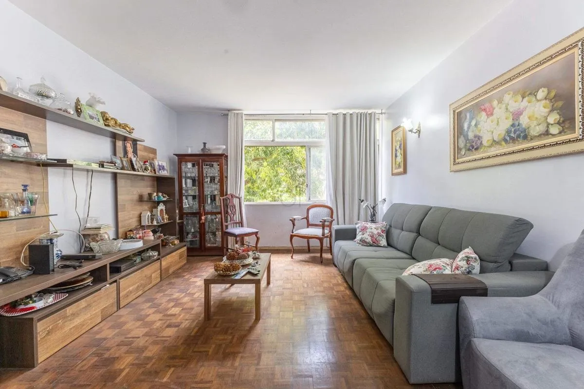 Apartamento de canto e vazado | 104 m² | Asa SulCom uma planta versátil e caract...