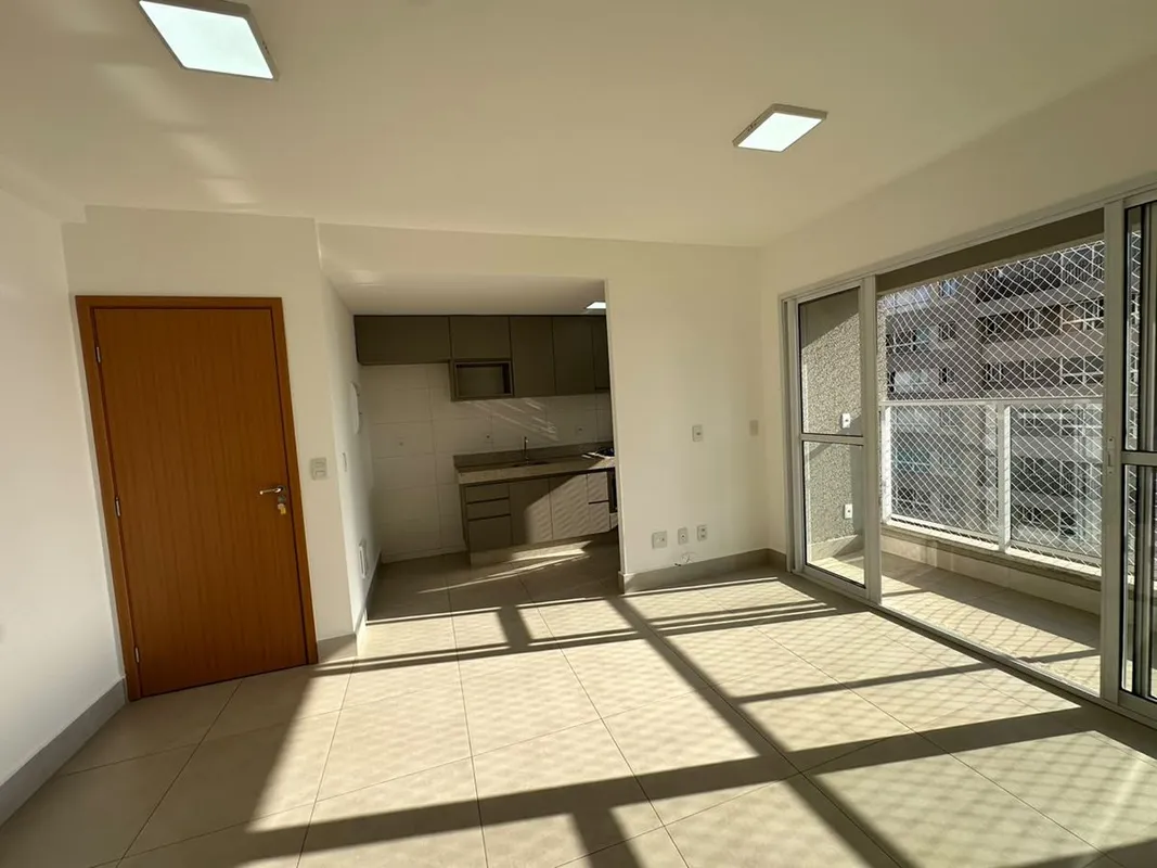 Apartamento 2 Quartos Repleto em Armários e com ar condicionado na suíte, no Ter...
