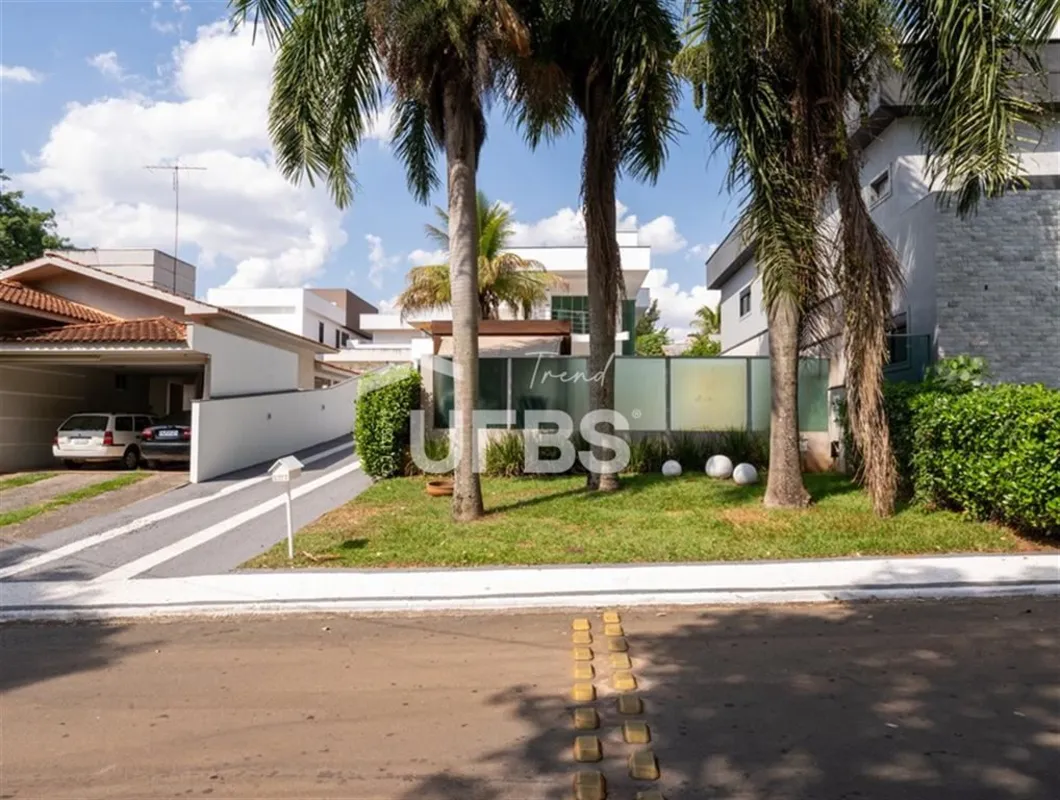 COD U-0036045 - SOBRADO À VENDA | JARDINS MADRIEm uma das melhores localizações ...