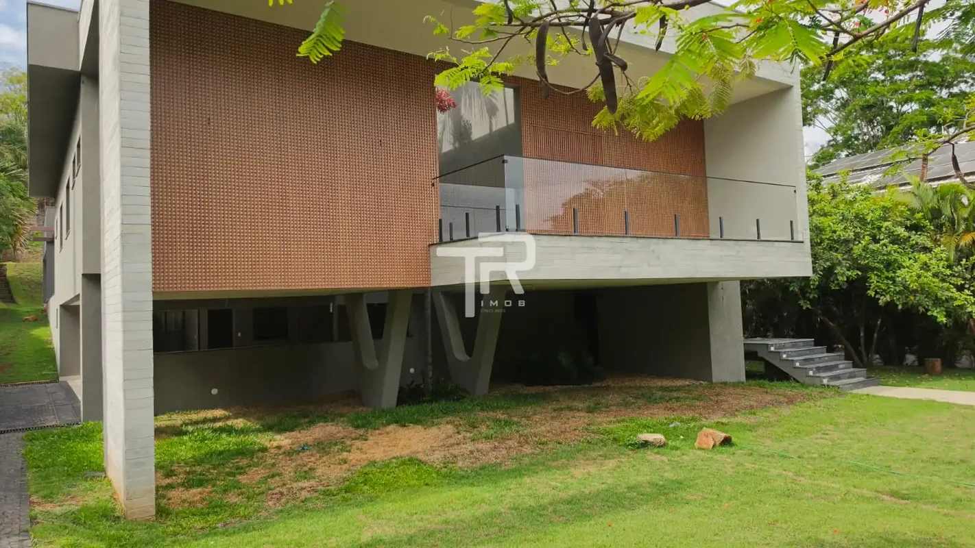 Casa Spathodea Aldeia do ValeUm projeto para um público exigente. Casa recém con...