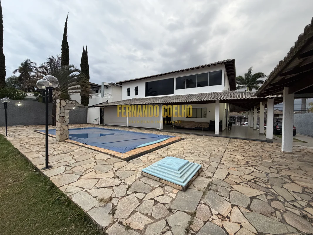  EXCELENTE CASA NO CONDOMÍNIO VIVENDAS BELA VISTA! Casa reformada, moderna e mui...