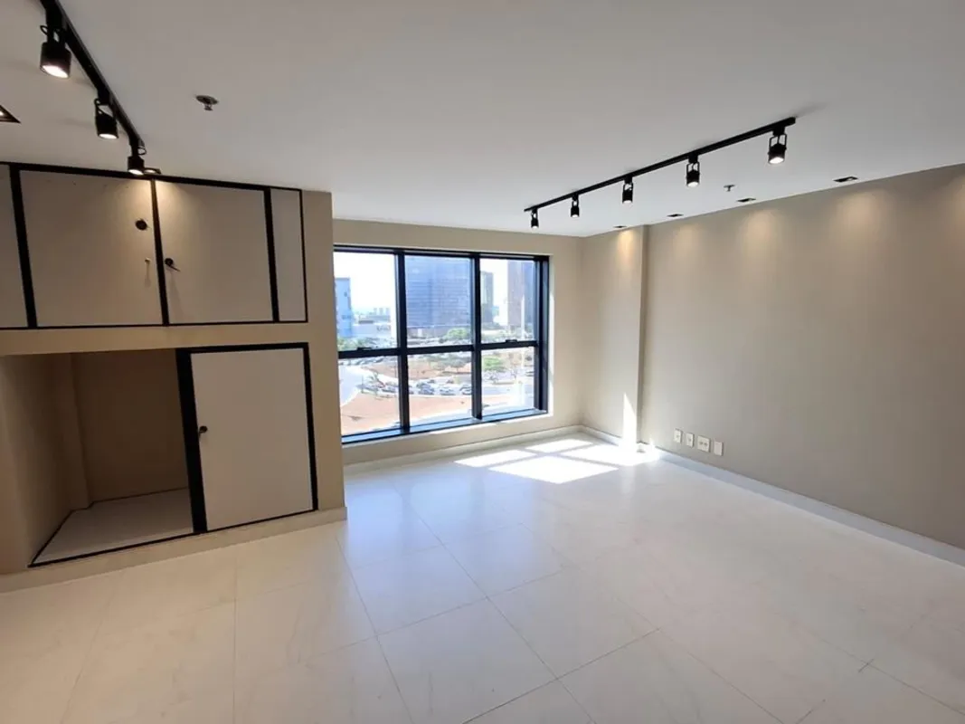 VILLA154170 - Última atualização: 25/10/26 23:31Ótima sala reformada, com 33m² d...