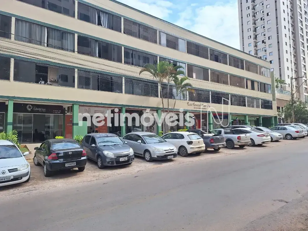 EXCELENTE KITNET COM 02 QUARTOS no centro comercial Park Way,MOBÍLIA: Cama de ca...