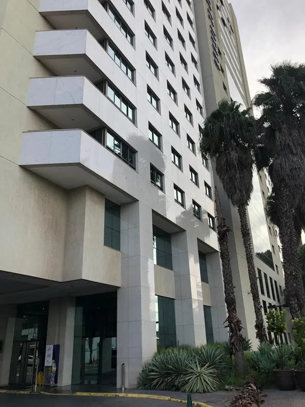 BAROLI IMÓVEIS ALUGA FLAT MOBILIADO NO COMPLEXO MELIÁ BRASIL 21 - ASA SUL/DF  Es...
