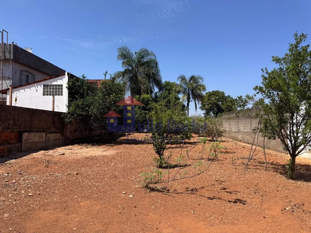 JULIO ROCHA IMOBILIÁRIA VENDE!MARAVILHOSO LOTE NA RUA RIO GRANDE DO NORTE, PLANA...