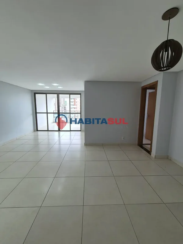 - Apartamento com 3 quartos, sendo 1 suíte, banheiro social, lavabo- Sala 03 amb...