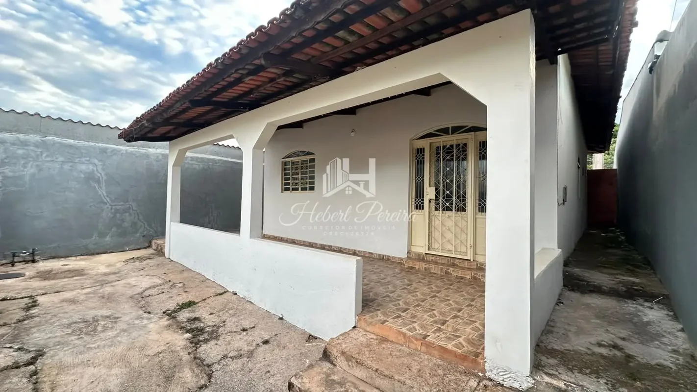 HP VENDE: Casa 3 Quartos com 1 Suíte e Laje em Sobradinho II NÃO ACEITA FINANCIA...